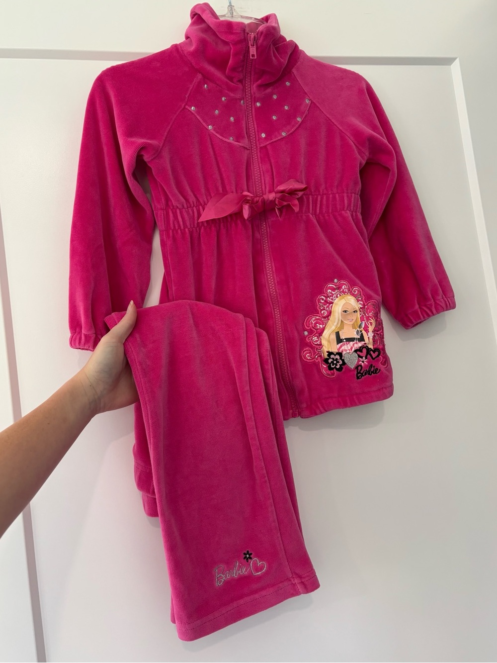 Vintage Y2K Barbie 2009 Hot Pink Velour Track Suit Size Girls 4/5